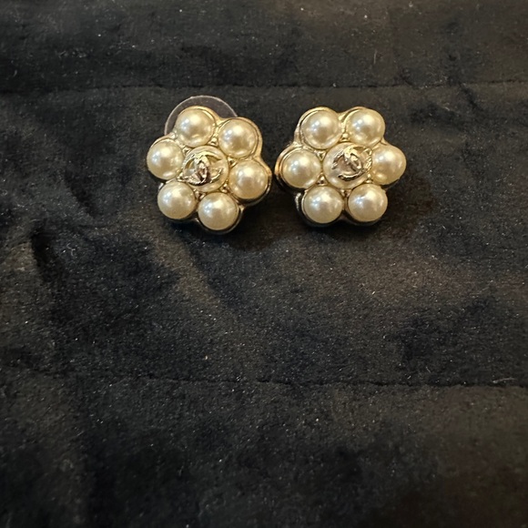 2015 Fall/Winter collection Chanel Earings - Picture 4 of 5